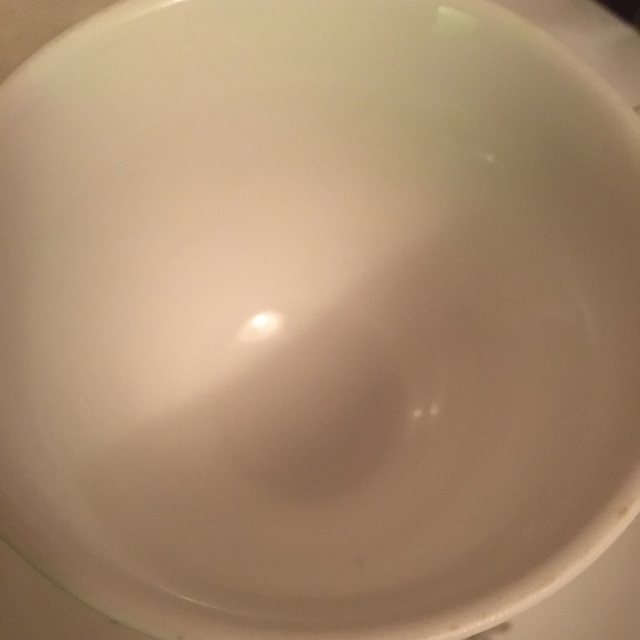 CREAM and gold cup and saucer - Picture 3 of 7